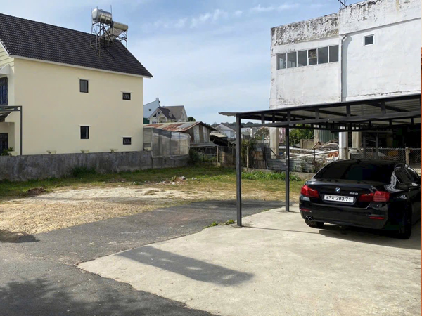 421M2 ĐẤT YERSIN ĐƯỜNG NHỰA